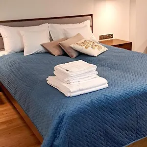 Falcon Center 2 Metro Zlote Tarasy Apartament